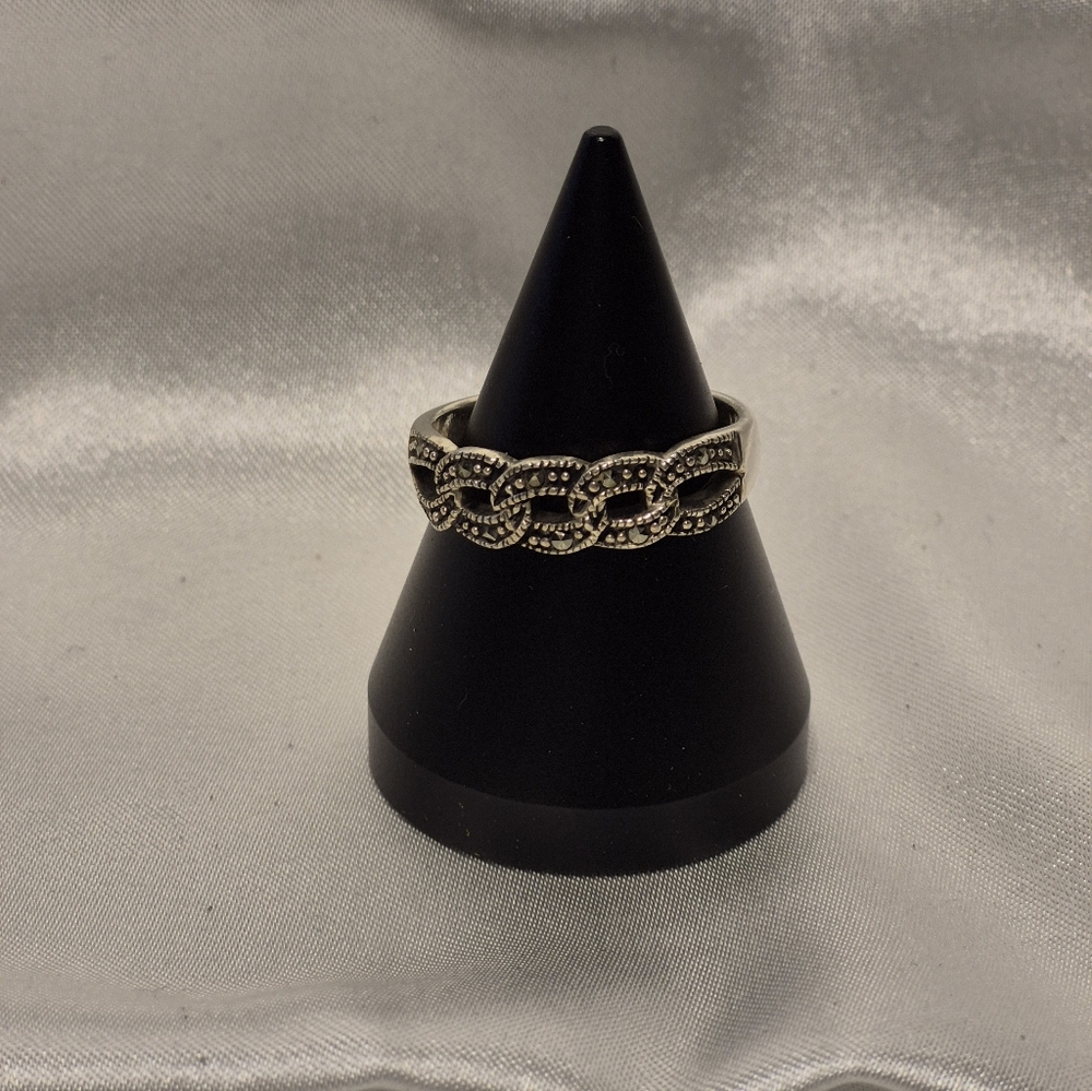 Sterling Silver Chain Link Ring with Diamonds & Marcasites Marked 925 Sz 8.5